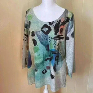 Et Lois Plus Sized Gray with Abstract Design Sweater in Size 1X.